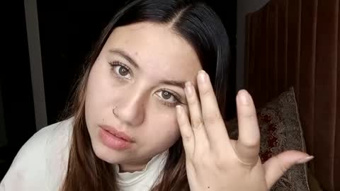 EIMY   MODEL INDEPENDENT online show from 01.30.25