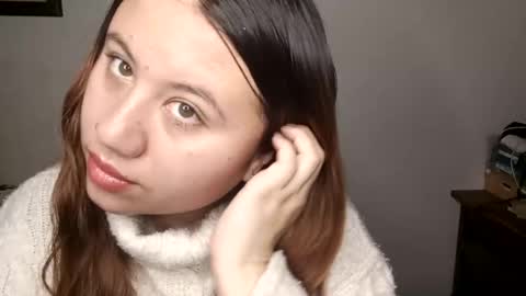 EIMY   MODEL INDEPENDENT online show from 02.24.25