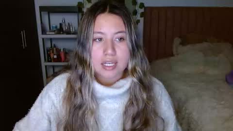 EIMY   MODEL INDEPENDENT online show from 10.24.25