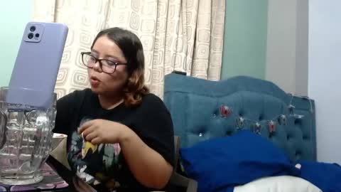 eimy_saenzz online show from 05.22.26