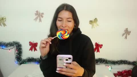 Snapshot of eimytatto_ chatting on 12.29.24 Carla online show from 12.29.24