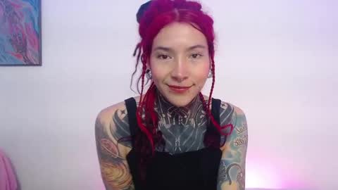 Snapshot of eimytatto_ chatting on 01.28.25 Carla online show from 01.28.25