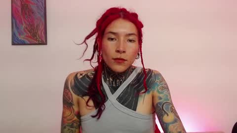 Snapshot of eimytatto_ chatting on 02.06.25 Carla online show from 02.06.25