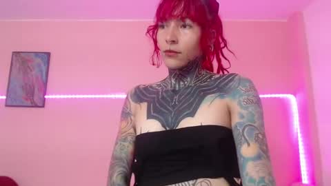 Snapshot of eimytatto_ chatting on 02.16.25 Carla online show from 02.16.25