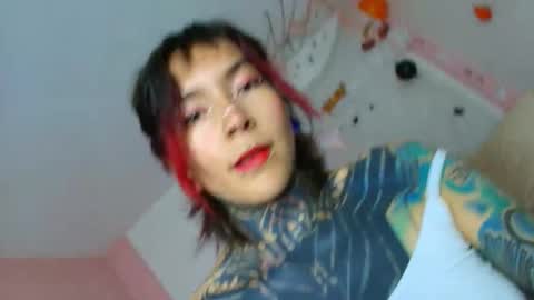 Snapshot of eimytatto_ chatting on 10.17.25 Carla online show from 10.17.25