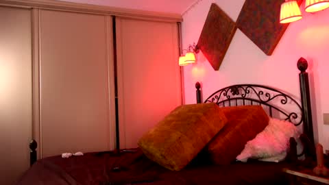 Snapshot of einneuesleben89 chatting on 01.31.25 Elena online show from 01.31.25
