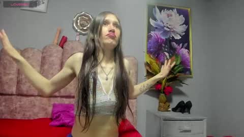 Snapshot of eiralovee chatting on 04.07.26 eiralovee online show from 04.07.26