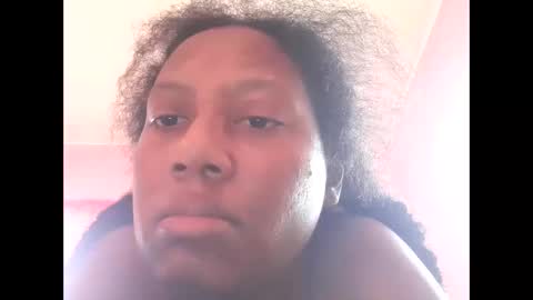 Eirondra Valeen online show from 11.09.25