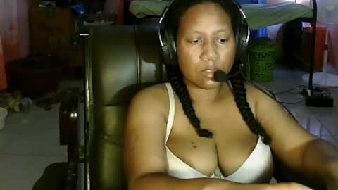 Eirondra Valeen online show from 03.31.26