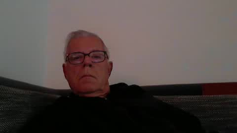 eisbaer1957 online show from 10.19.25