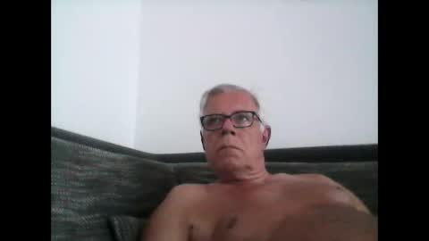 Snapshot of eisbaer1957 chatting on 05.29.26 eisbaer1957 online show from 05.29.26