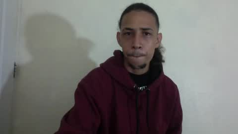 Instagram BelowAbajo online show from 04.05.26