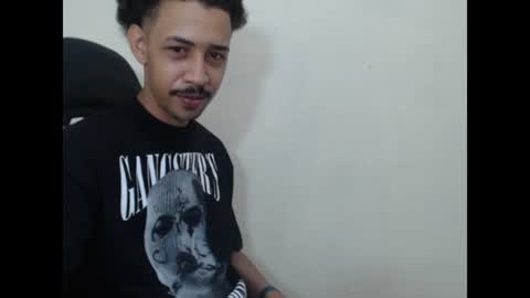 Snapshot of el_menor chatting on 07.25.26 Instagram BelowAbajo online show from 07.25.26