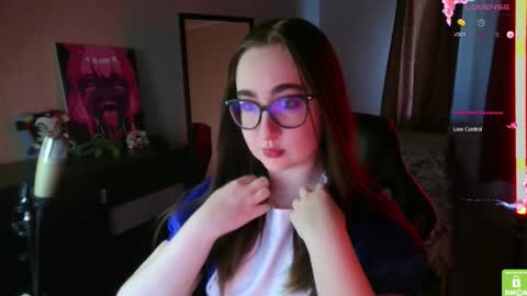 If you like it when I meow give me a thumbs up online show from 10.20.25