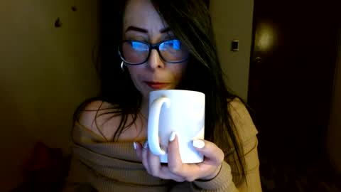 Snapshot of ela_3611 chatting on 07.31.26 ela_3611 online show from 07.31.26