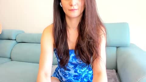 Snapshot of elaanna chatting on 02.24.25 Ela online show from 02.24.25