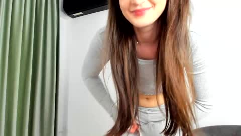 Snapshot of elaanna chatting on 04.30.26 Ela online show from 04.30.26