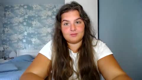 Elanis online show from 09.10.25