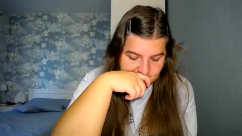 Elanis online show from 09.25.25