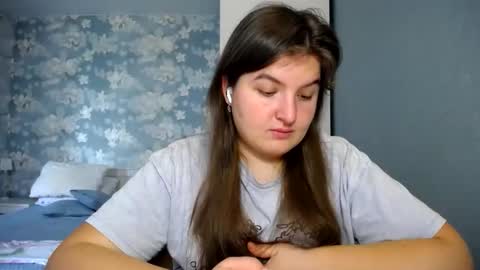 Elanis online show from 03.18.26