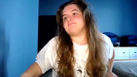 Snapshot of elanis_blair chatting on 07.24.26 Elanis online show from 07.24.26