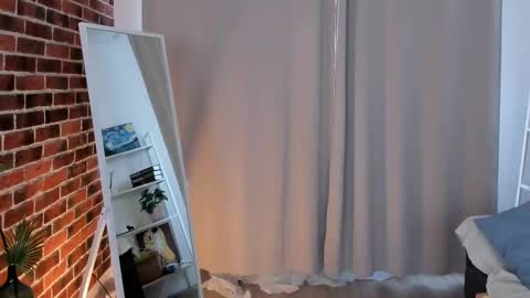 Snapshot of elannand chatting on 02.15.25 ELA 3 online show from 02.15.25