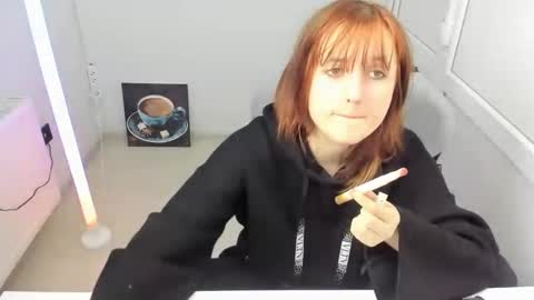 Snapshot of elara_muse chatting on 05.18.26 Evie online show from 05.18.26