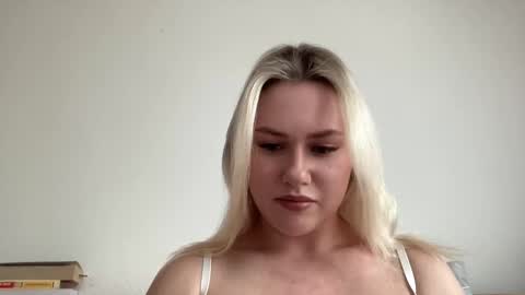 elaraluxxxe online show from 02.13.25