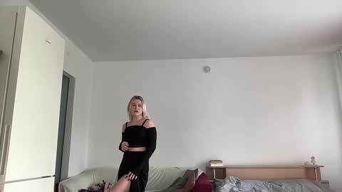 elaraluxxxe online show from 02.22.25