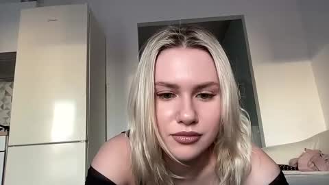 elaraluxxxe online show from 02.22.25