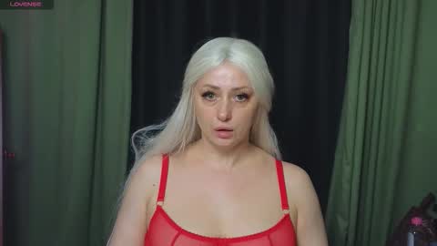 elarasable online show from 02.17.26