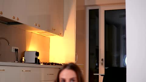 elarashine online show from 03.16.26