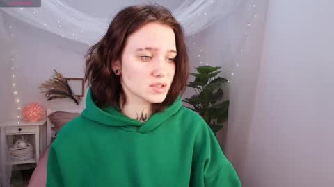 Snapshot of elastikiss chatting on 01.18.26 elastikiss online show from 01.18.26