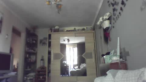 Snapshot of elaynetanton chatting on 05.16.26 Lia online show from 05.16.26