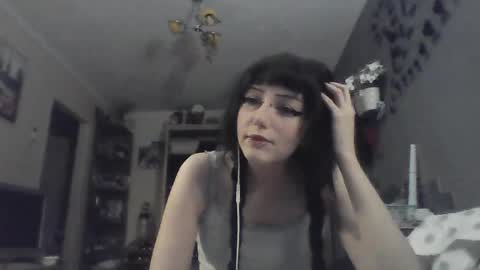 Snapshot of elaynetanton chatting on 05.21.26 Lia online show from 05.21.26
