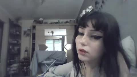 Snapshot of elaynetanton chatting on 06.14.26 Lia online show from 06.14.26