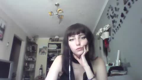 Snapshot of elaynetanton chatting on 07.19.26 Lia online show from 07.19.26