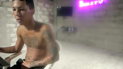 Snapshot of elchicletv chatting on 12.26.24 El CHICLE TV - SHOW online show from 12.26.24