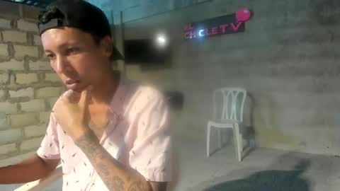 Snapshot of elchicletv chatting on 01.04.25 El CHICLE TV - SHOW online show from 01.04.25