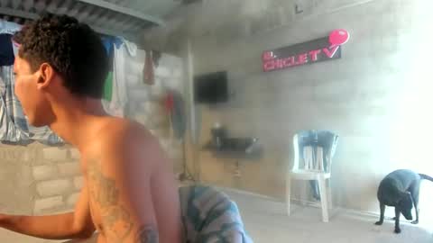 Snapshot of elchicletv chatting on 01.06.25 El CHICLE TV - SHOW online show from 01.06.25