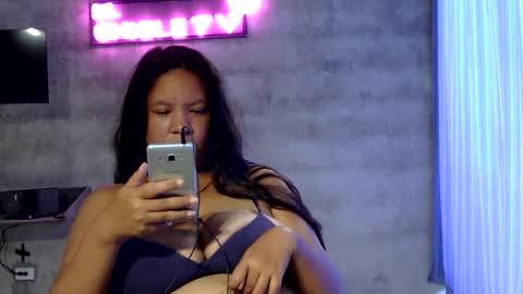 Snapshot of elchicletv chatting on 02.25.25 El CHICLE TV - SHOW online show from 02.25.25