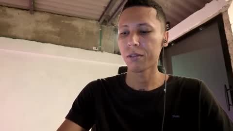 Snapshot of elchicletv chatting on 10.14.25 El CHICLE TV - SHOW online show from 10.14.25