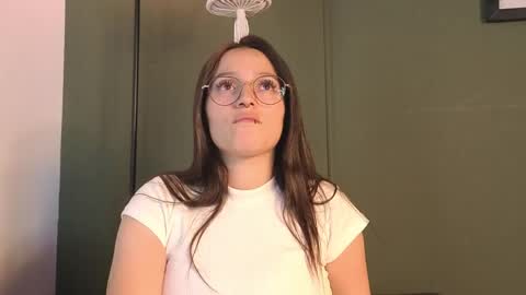 Snapshot of elecktra_sweet chatting on 05.13.26 Elecktra online show from 05.13.26