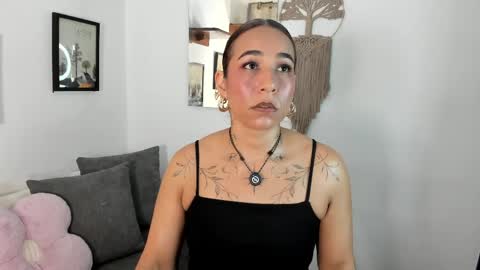 Snapshot of electra_hunt chatting on 05.27.26 Electra- Please help me reach 100 likes online show from 05.27.26