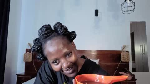 Snapshot of elegant_ebony chatting on 03.01.26 Nika online show from 03.01.26