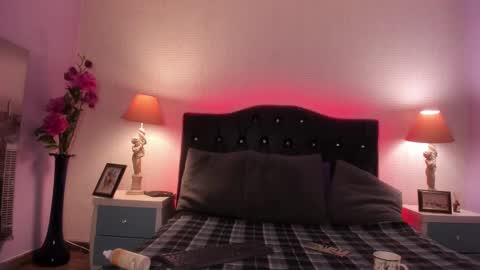 Snapshot of elegant_wolf chatting on 12.23.24 Elegant online show from 12.23.24