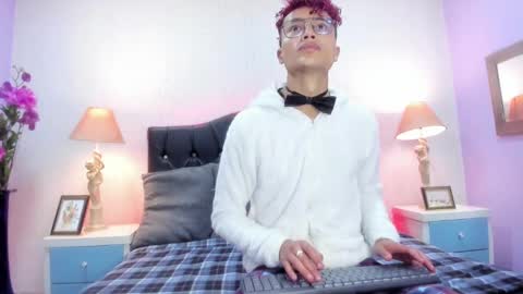 Snapshot of elegant_wolf chatting on 12.31.24 Elegant online show from 12.31.24