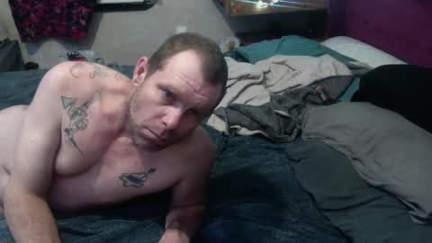Snapshot of elegantdeviance69 chatting on 12.08.24 ElegantDeviance69 online show from 12.08.24