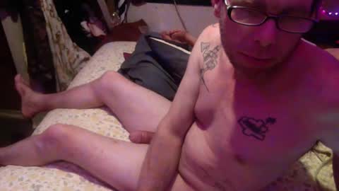 Snapshot of elegantdeviance69 chatting on 01.01.25 ElegantDeviance69 online show from 01.01.25