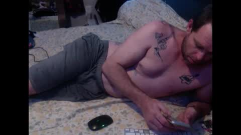 Snapshot of elegantdeviance69 chatting on 01.06.25 ElegantDeviance69 online show from 01.06.25